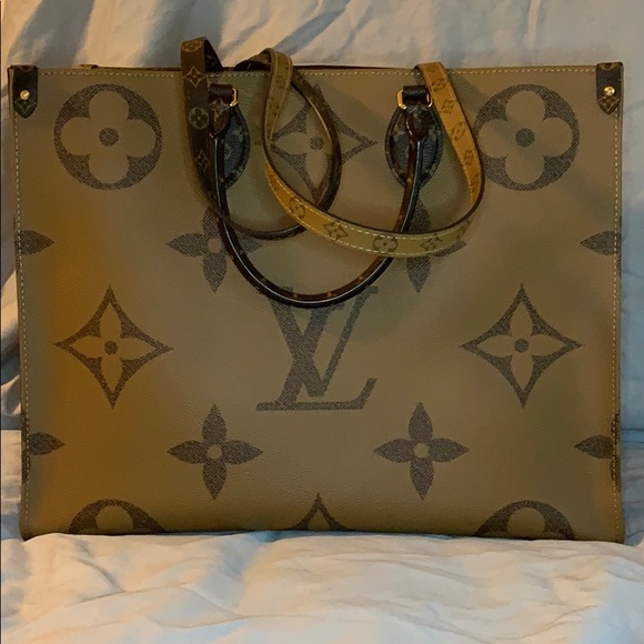 Louis Vuitton Handbags - Louis Vuitton On the Go GM Reverse Monogram